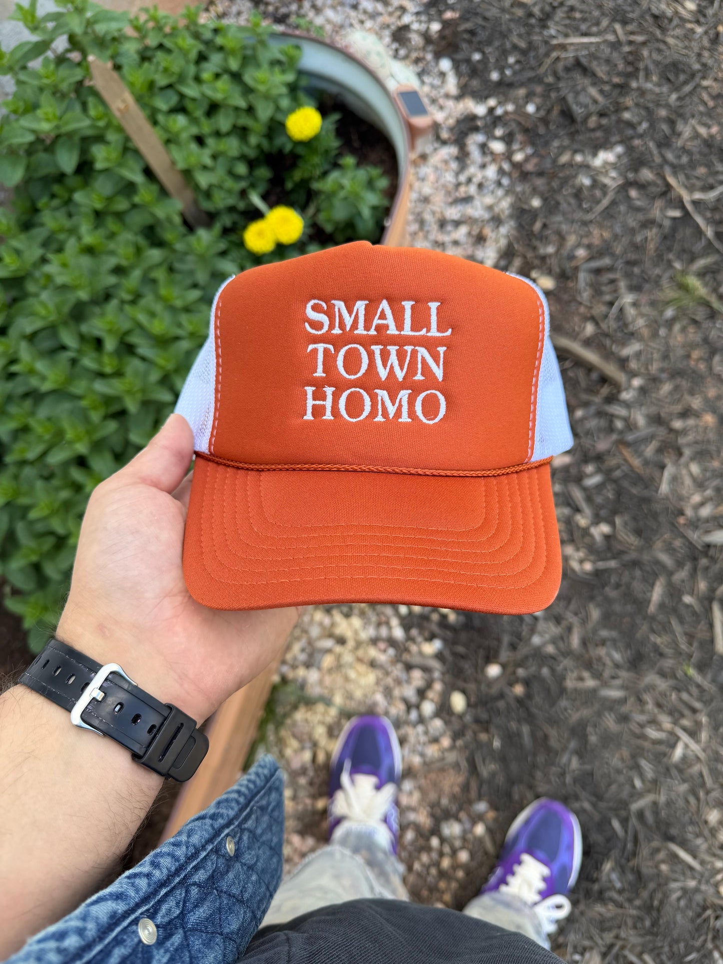 Small Town Homo (Rust)